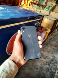 I phone xr 64 jv
