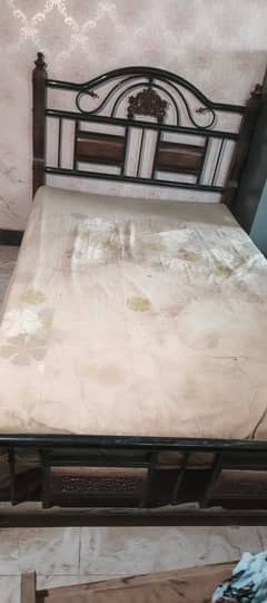 Single bed with mattress