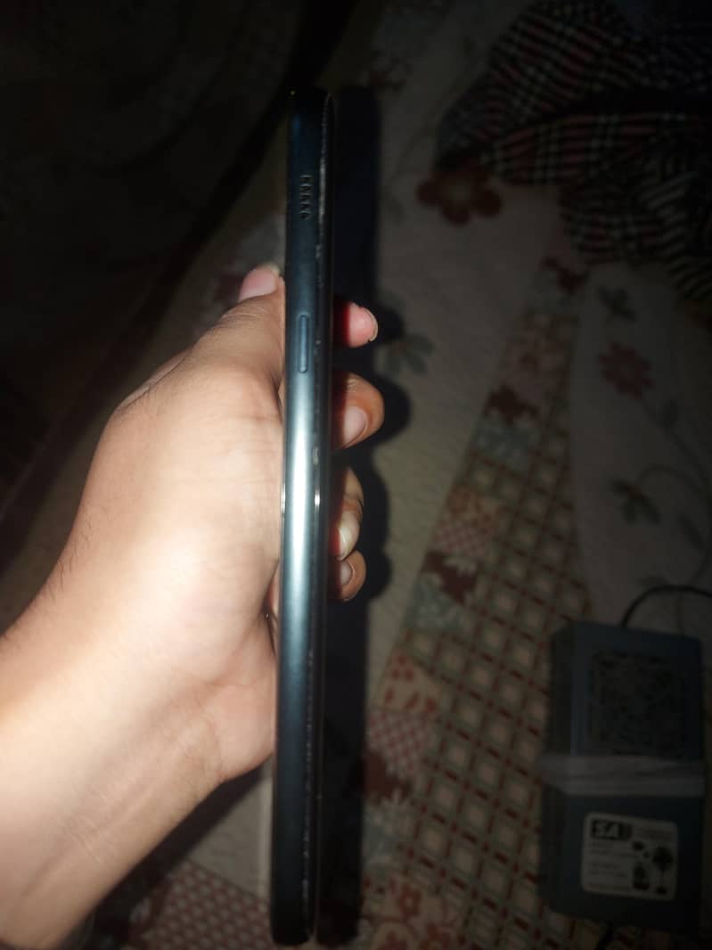 samsung a7 2017 demo unit ha sim not working Baki all working 7