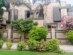i-8 Beautiful one kanal 4 Bedroom upper poration with sapparte Gate For Rent.