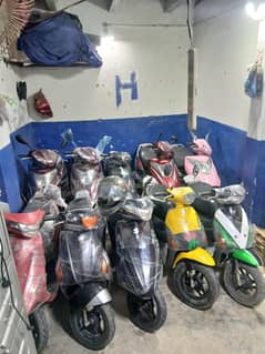 49cc united 100cc scooties available contact 03004142432