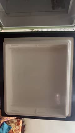 Refridgerator
