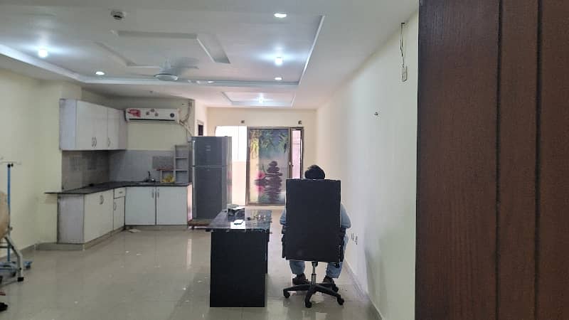Neat And Clean Office Available For Rent In A Well Maintained Central Location Building. Rent Asking 45k Negotiable. Suitable For All Trading Purposes. 2