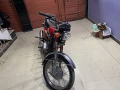 Sell Honda 125 Red Colour
