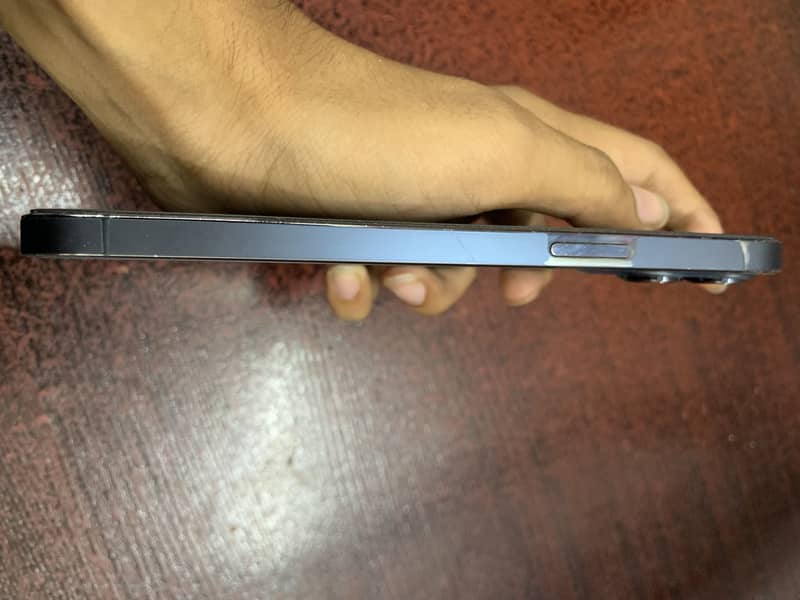 Iphone 12 pro max with box sim warking 3years non pta 5