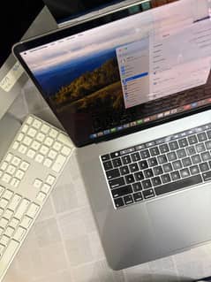 MACBOOK