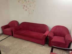 Maroon sofa set 3+1+1