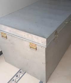 peti trunk for sale