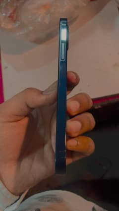 Iphone 12 scrathless