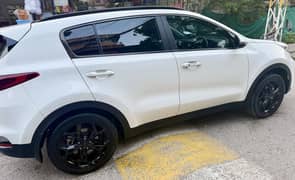 Kia sportage model 2024 total genine black edition