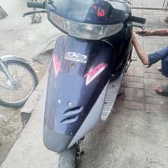 scooty