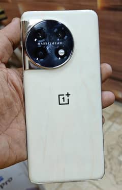 OnePlus 11 5g official pta 16.512