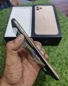 I phone 11 pro max 256 GB My WhatsApp Number 0326=7544=942