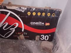 Samsung 30 inch screen with  remount