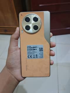 Tecno CAMON 30