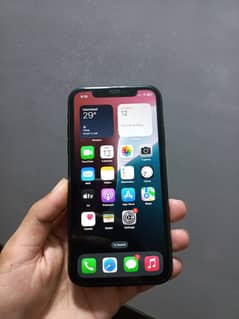 iPhone 11 –  64GB  – Any SIM Working – 88% Battery – 9.5/10