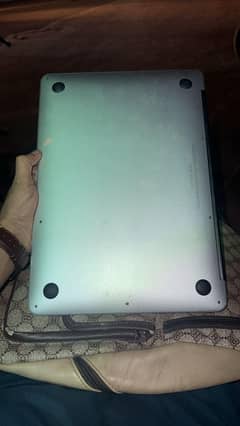 Mac book core i5