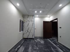 For Rent 10 Marla Independent Upper portion ( Video available) umer block iqbal town lhr
