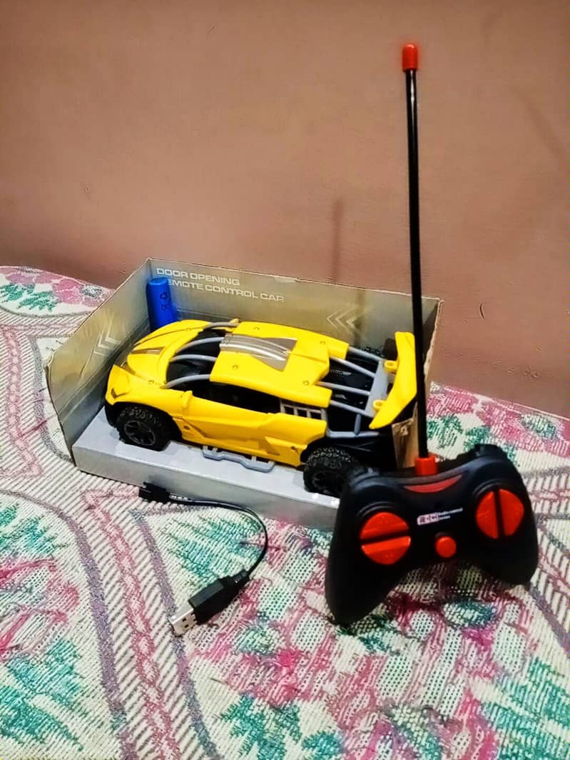 rc car with door open function 2