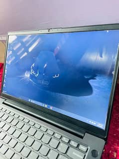 Lenovo v14 g3 10/10 condition.