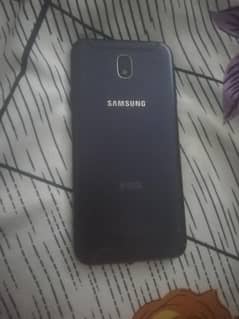 j7 pro back