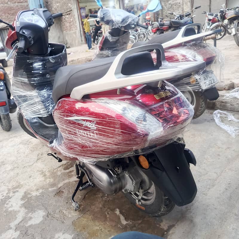 united scooties available 5