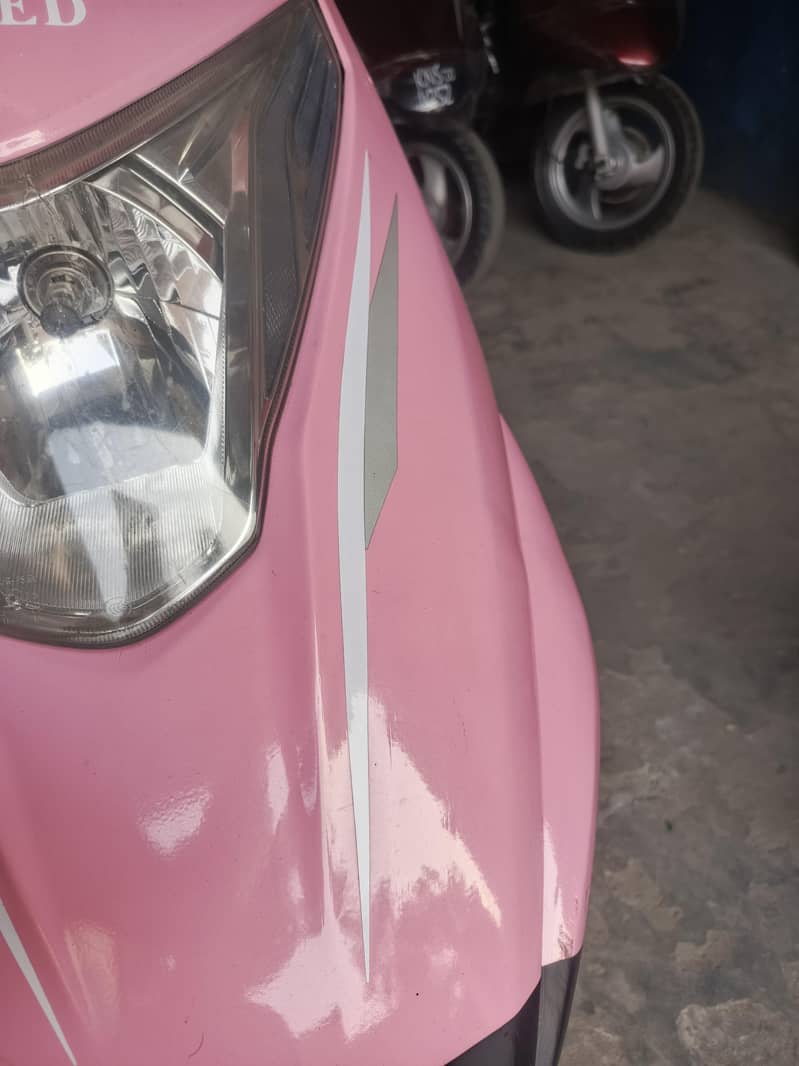 united scooties available 18