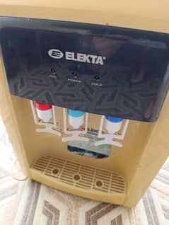 eleckta water dispenser