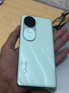 v40e 8/256  10/10