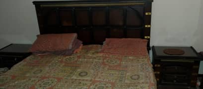 king size bedroom set with divider