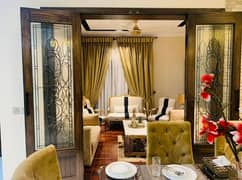 10 MARLA JUST NEW ZATI . SOLID (REEJAN) DIL SE BUILD HOUSE 5 BEDS WITH 10 KV SOLAR ONLY 1.5 YEAR USED
