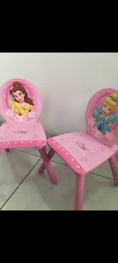 Disney table and chairs