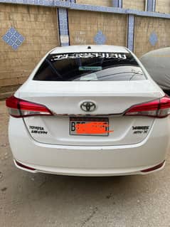 Toyota yaris 2021 automatic 1.5 full option 13000km driven