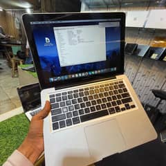 MacBook Pro Core i7 2:80 GHz fast