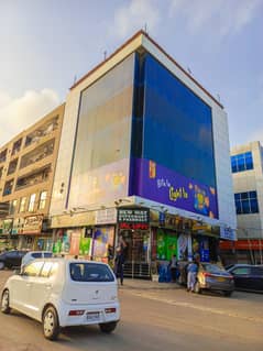 OFFICE FOR RENT DEFENCE PHASE 7 D H A 2000 SQUARE FEET WITH LIFT MOST PRIME LOCATION