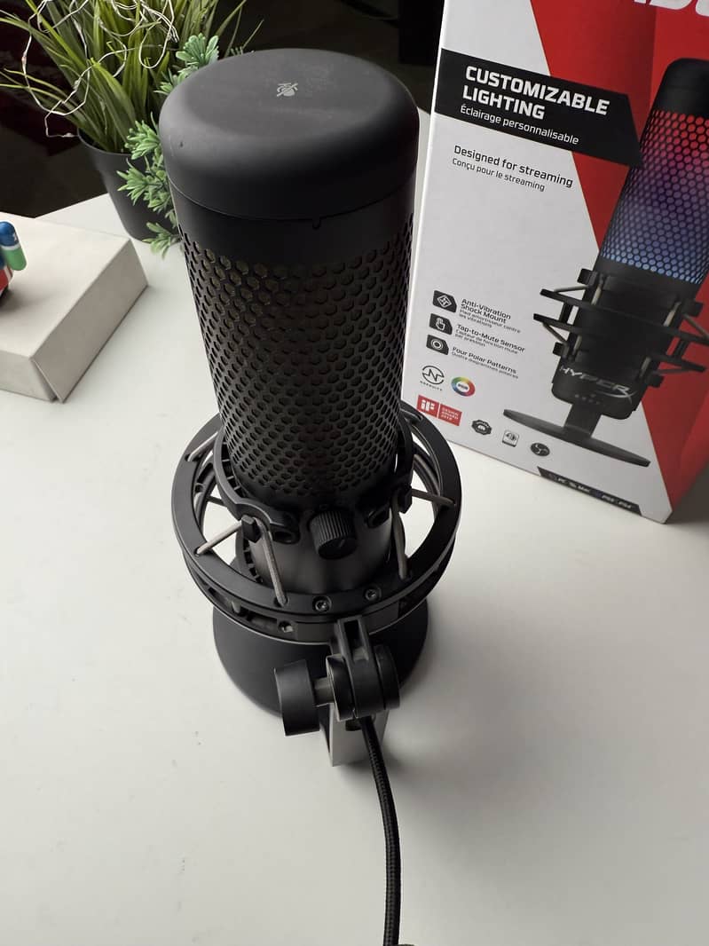HyperX Quadcast Microphone RGB 0