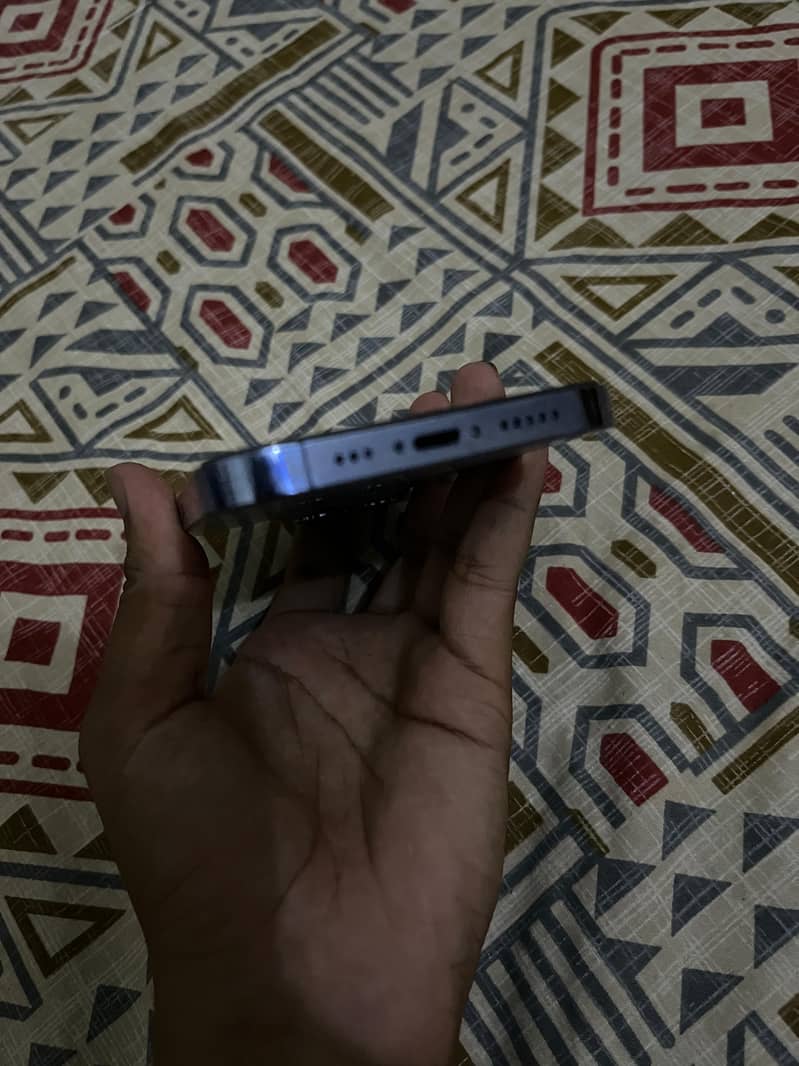 iPhone 13 Pro – non pta – Genuine Set but power button not working . 6