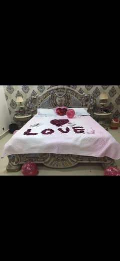 King size bed