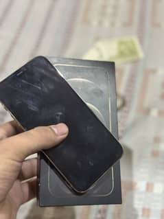 Iphone 12 pro with box (factory unlock)