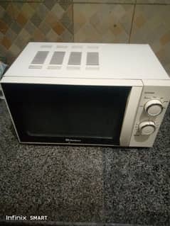 dawlance microwave oven in good condition