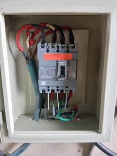 Industrial electrical technician