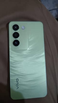 vivo y100