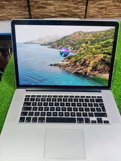 MacBook pro i7 2015  Ram 16 ssd 256
