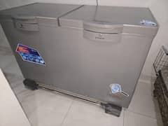 Brand new freezer 2 years guarantee  + free ststand