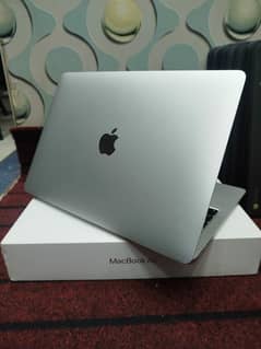 MacBook