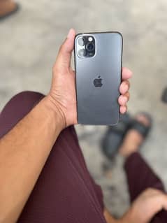 Iphone 11pro with box