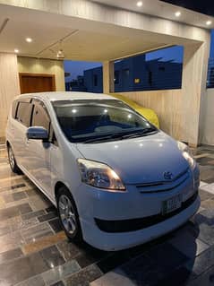 Toyota Passo Sette 7 Seater 2007
