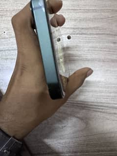 iPhone 13 128gb jv with box cable charger