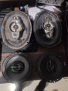 4 Sony Xplod Car Speakers Front/rear and Rockmars Amplifier 4 channel