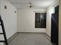 06 MARLA LOWER PORTION WITH GARAGE FOR RENT IN JOHAR TOWN LAHORE